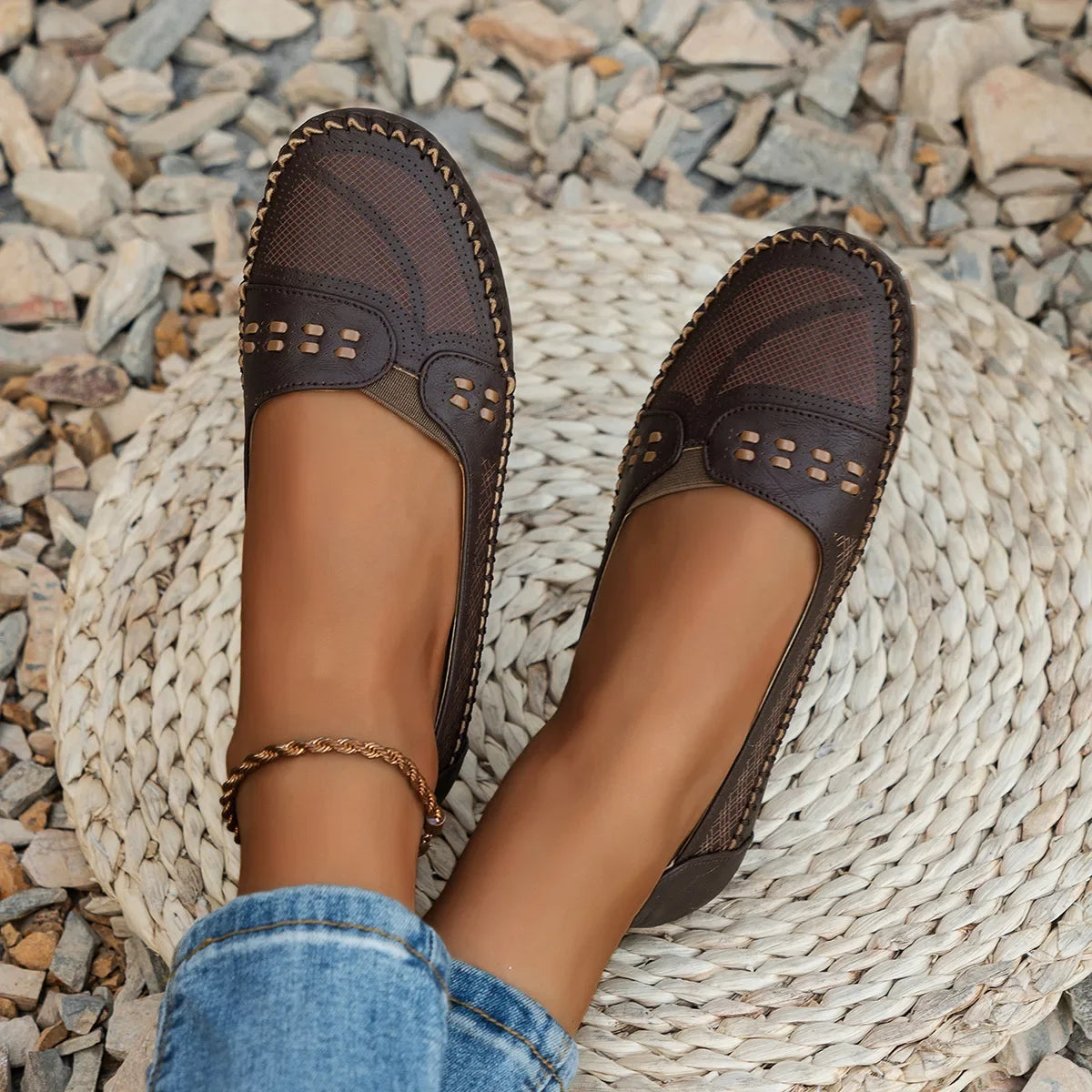 Plus Size Dames Loafers – Zomerse Lichtgewicht Instapschoenen met Laser Cut Design en Platte Zool