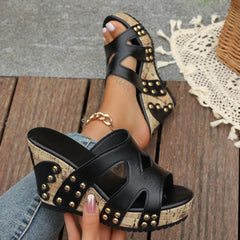 Dames Wedge Slippers met Klinknagels – Zomerse Plateau Sandalen in Romeinse Stijl (Ook in Plus Size)